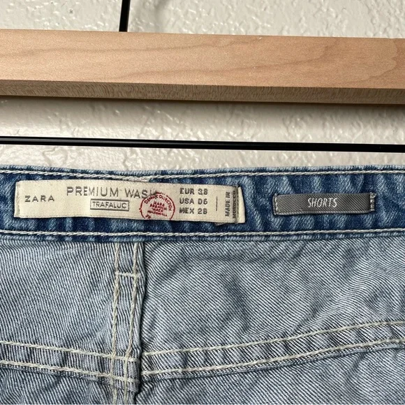 Zara Trafaluc Premium Wash Women's Lace Trimmed Blue Denim Shorts - Picture 8 of 8